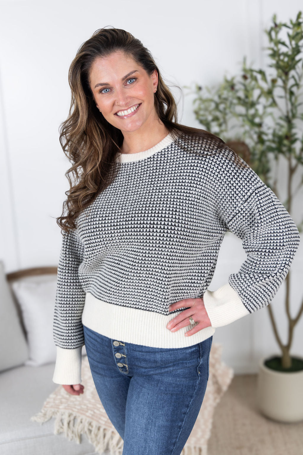 PREBOOK Charlotte Sweater - Black and Cream