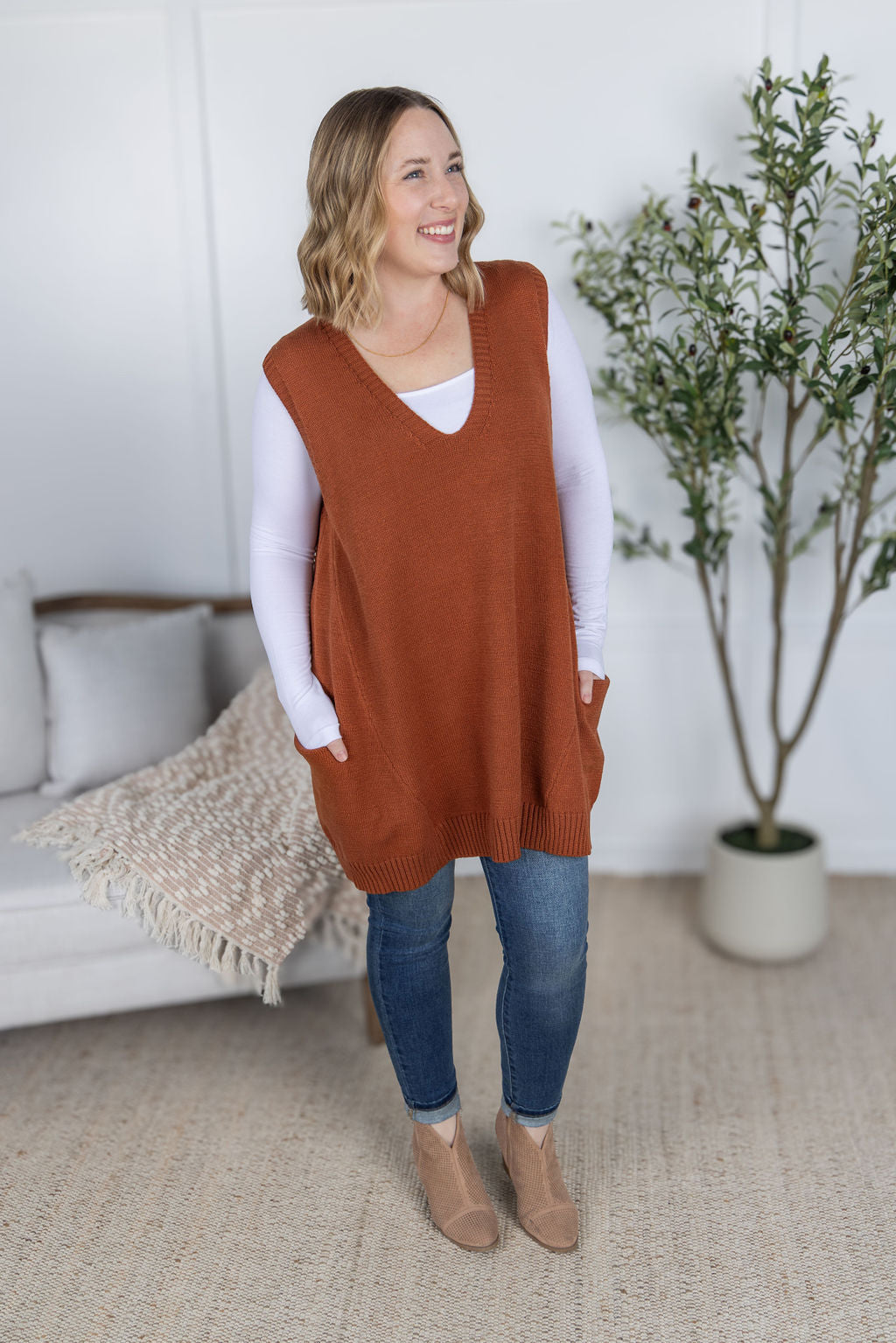 PREBOOK (eta early Oct)Tunic Sweater Vest - Rust