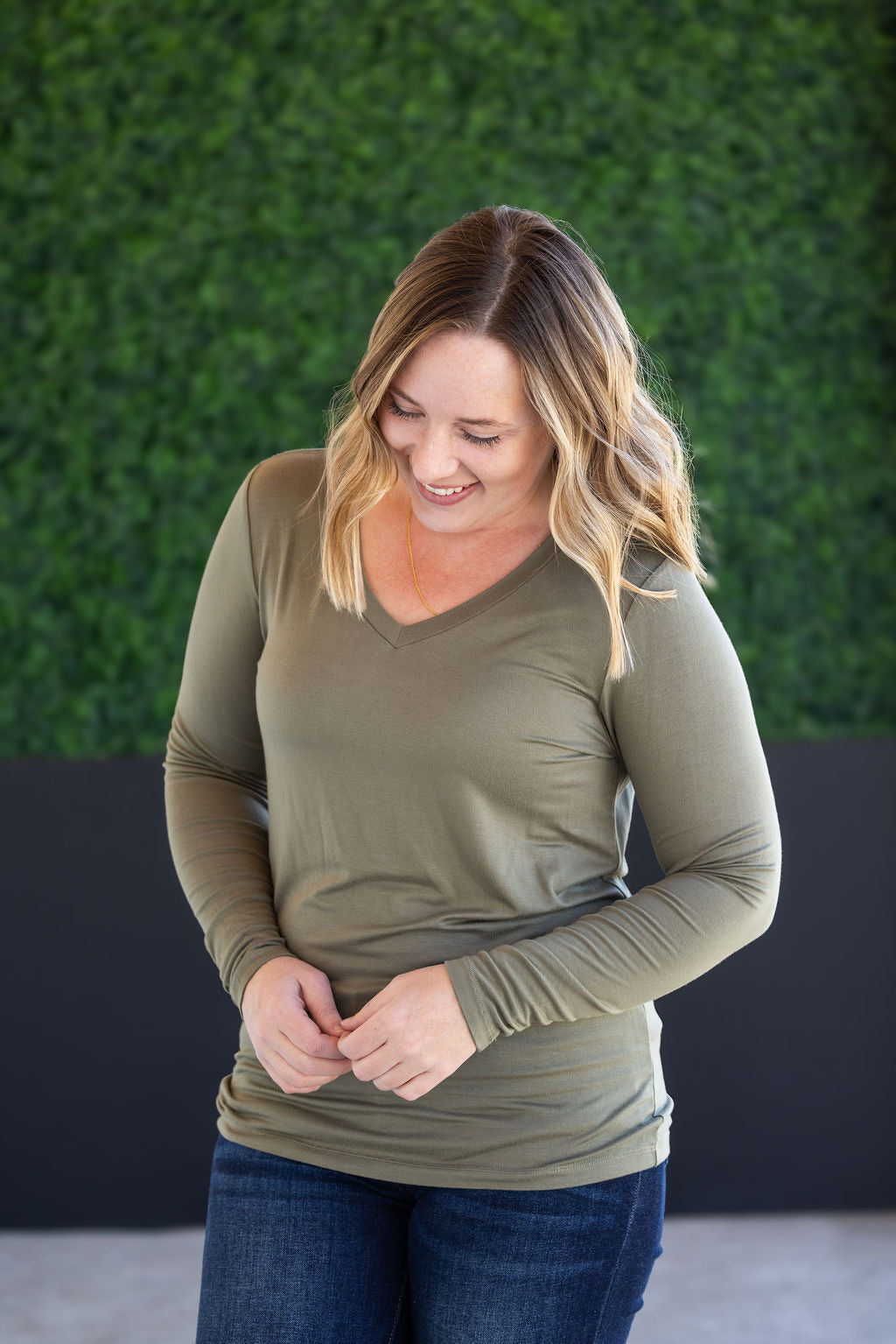 PREBOOK Larissa Long Sleeve - Olive