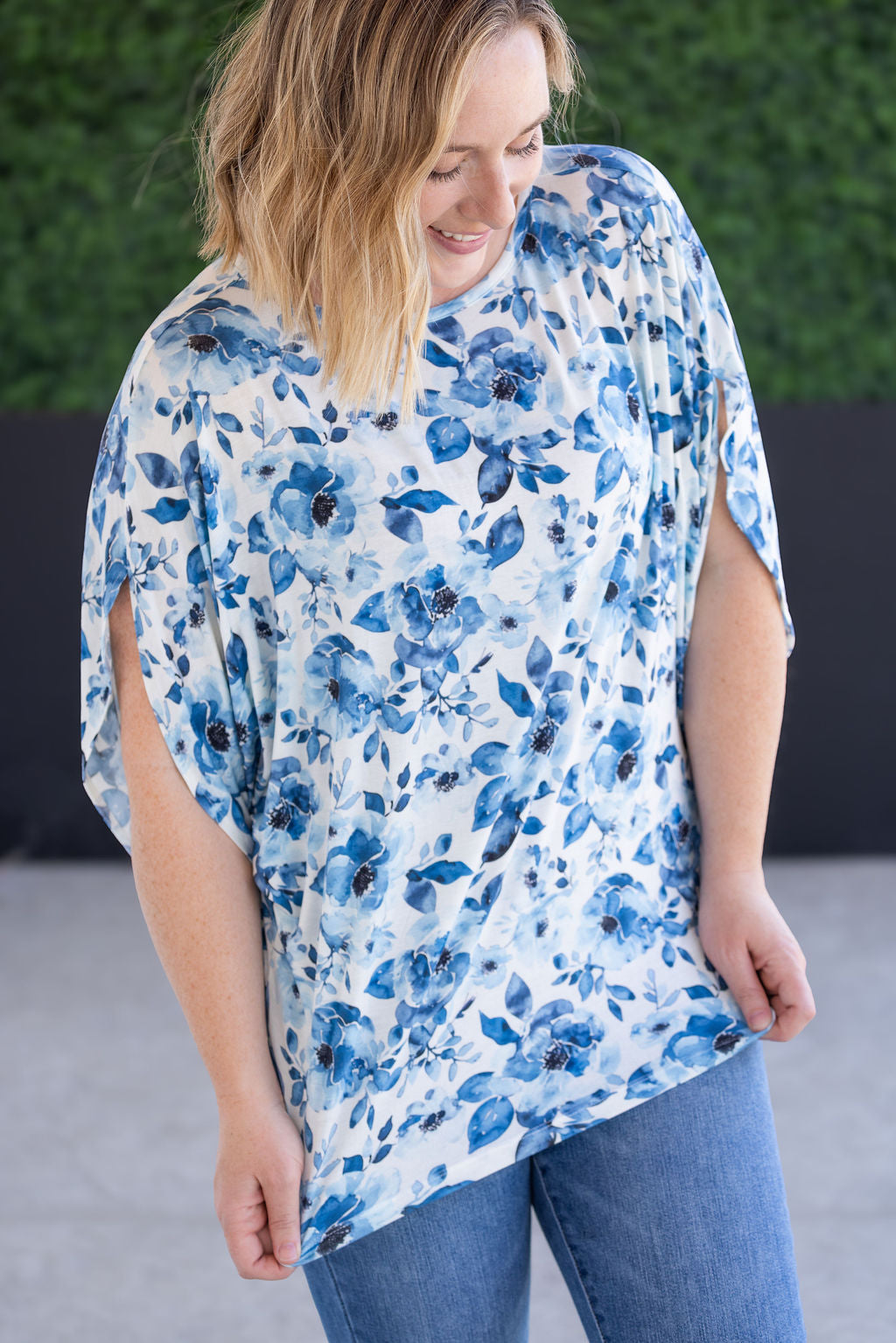 PREBOOK Darcy Dolman - Sapphire Floral
