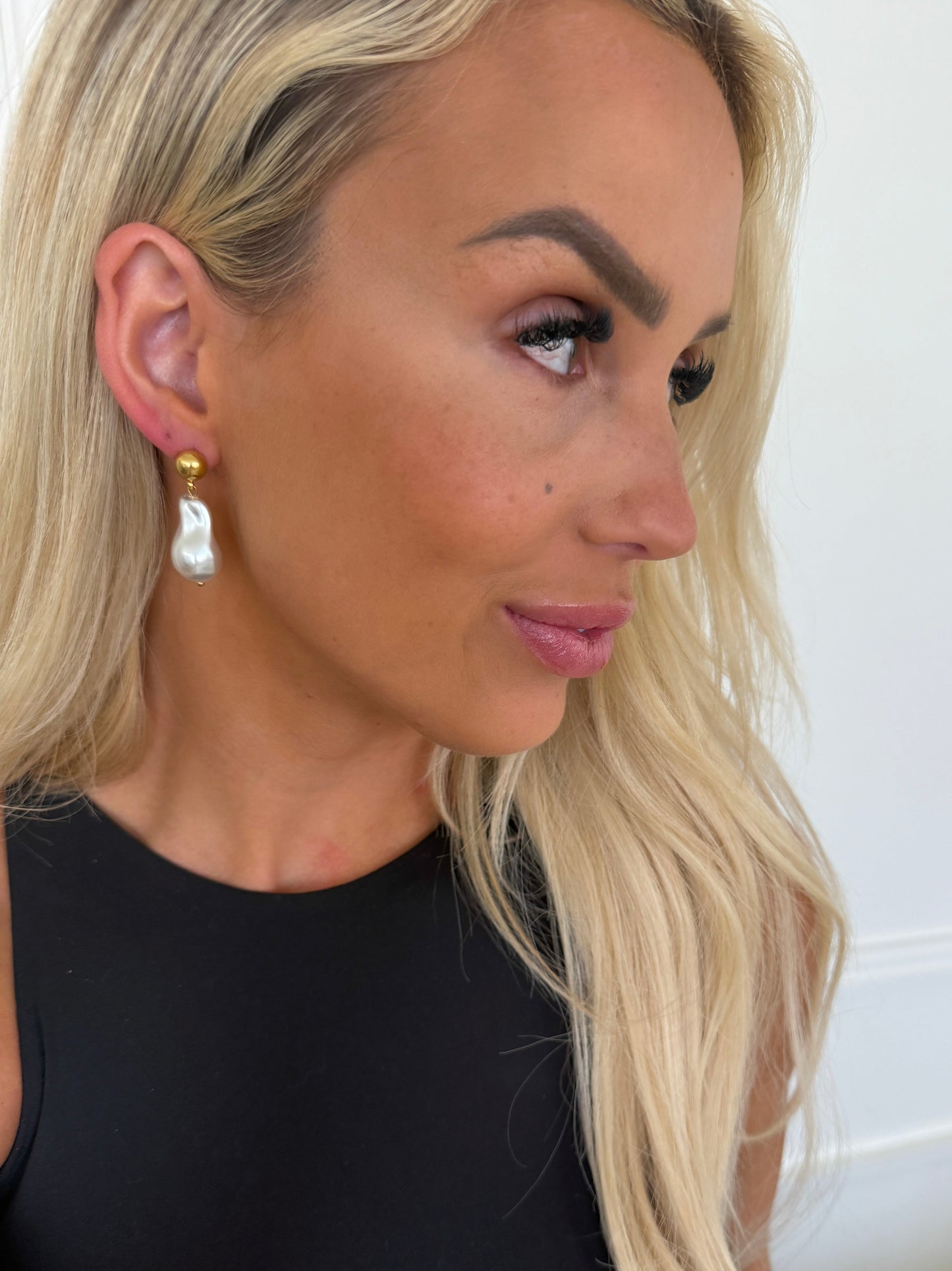 PEARL DROP EARRINGS