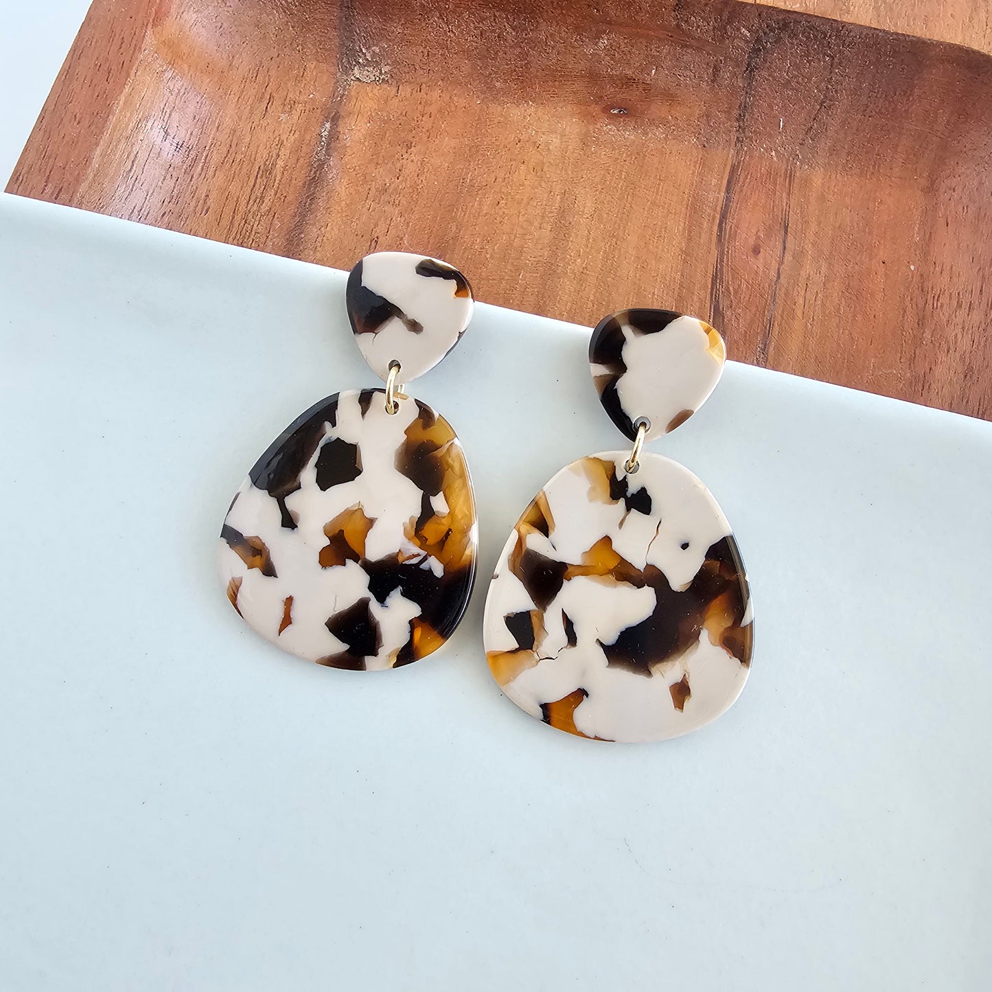 Penelope Earrings - Caramel Latte