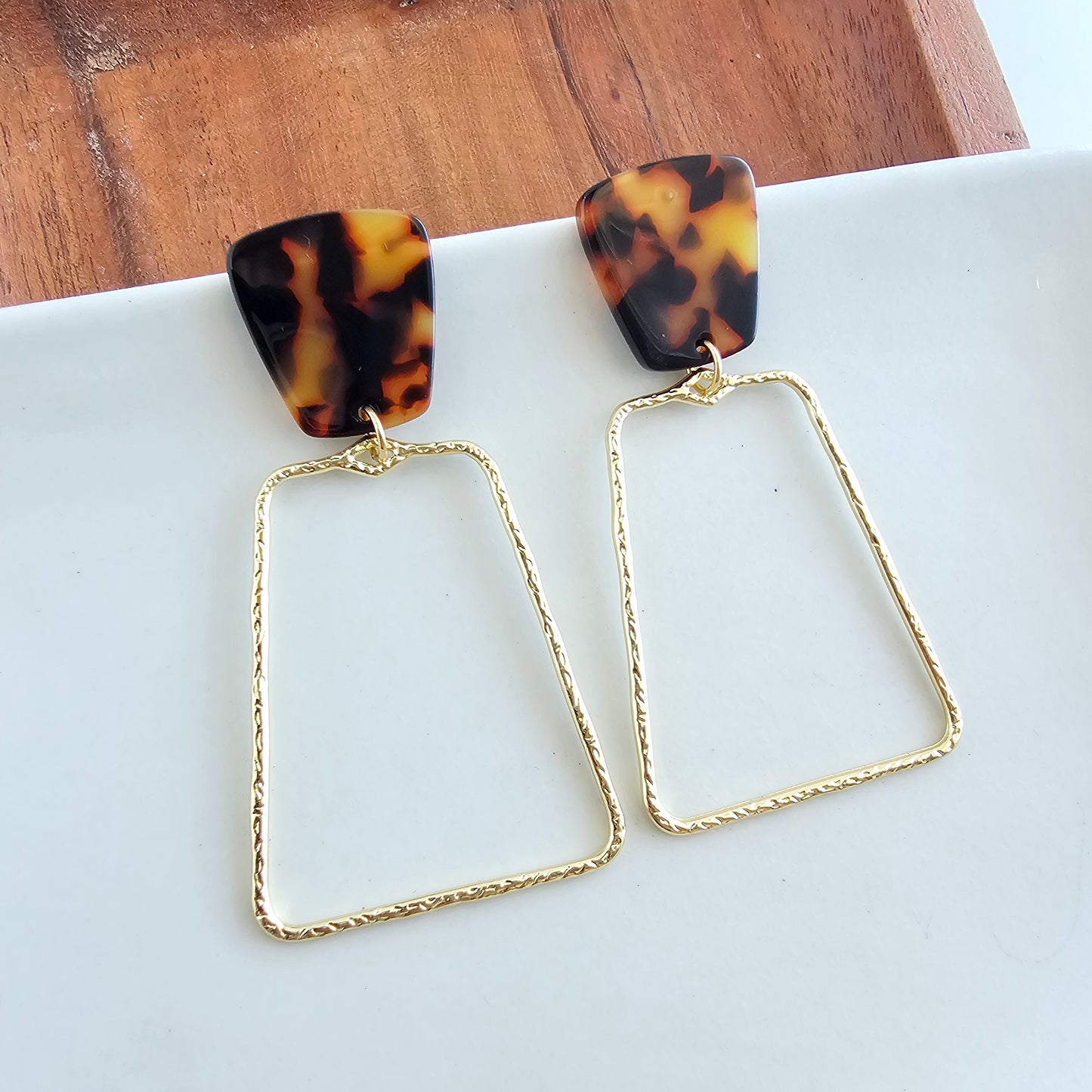 Ariana Earrings - Tortoise