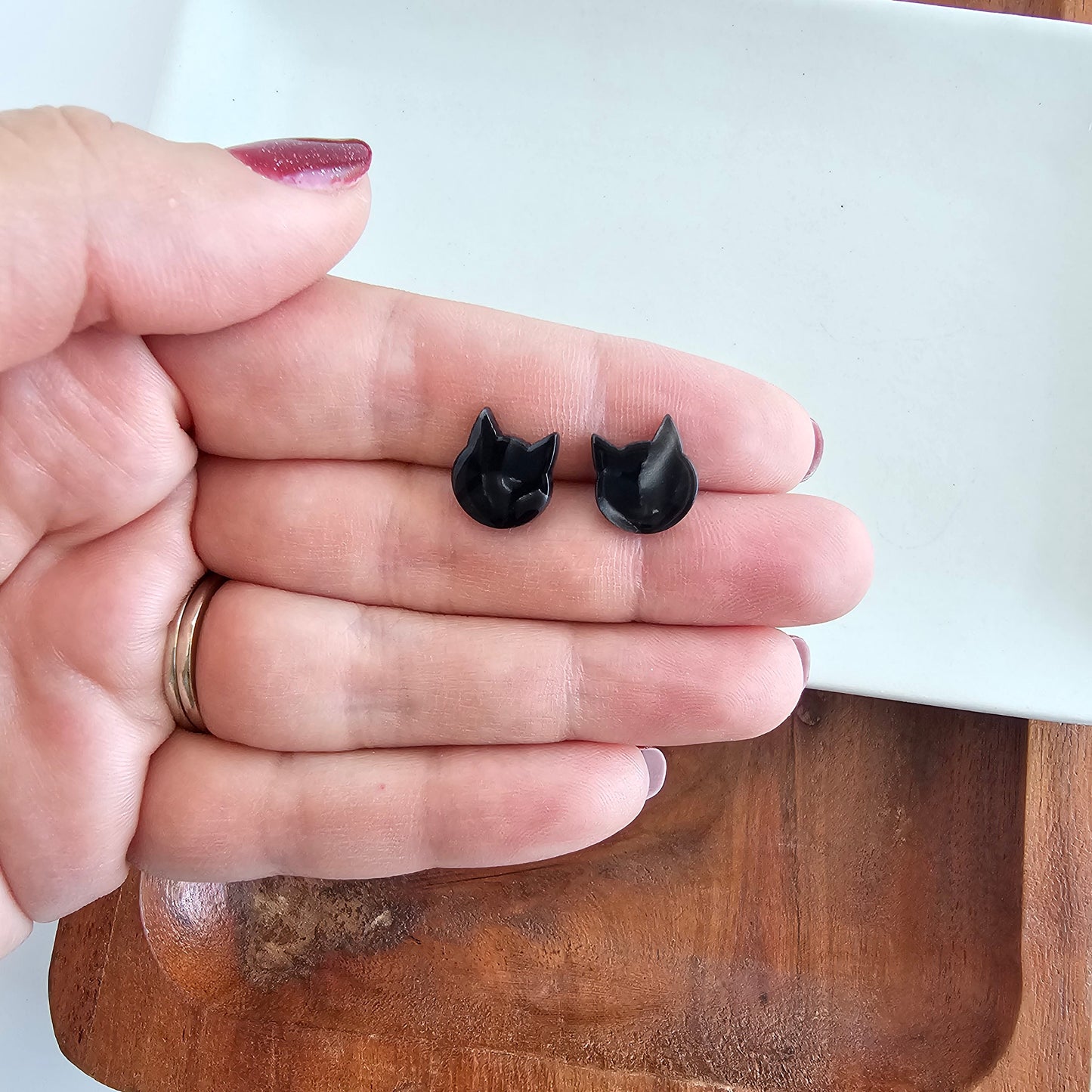 Cat Studs - Black