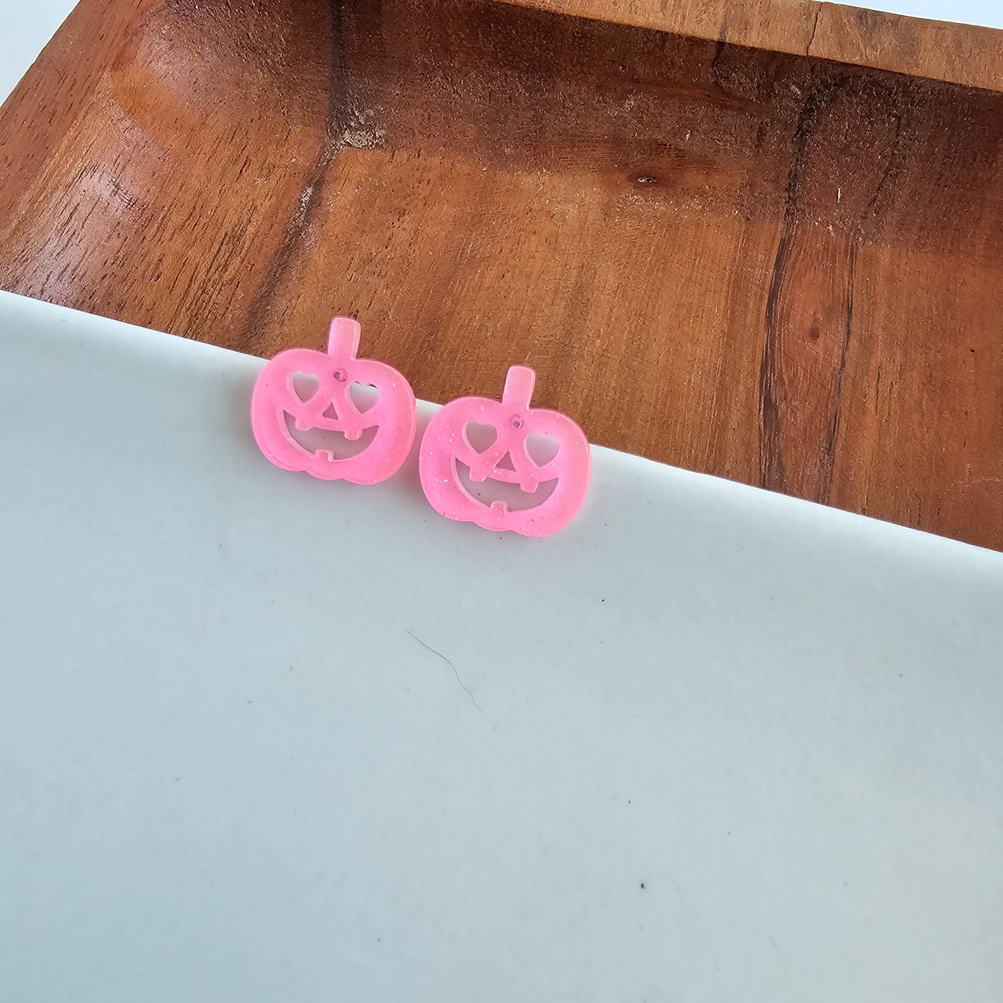 Jack O' Lantern Pumpkin Studs - Pink Glitter