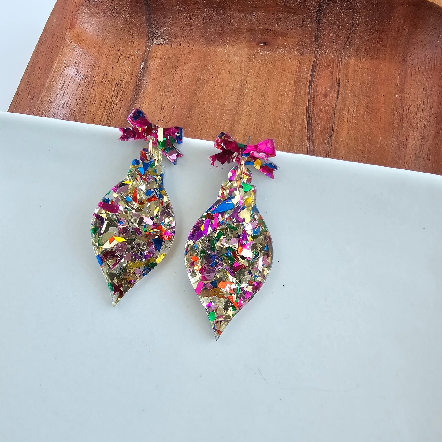 Christmas Ornament Earrings - Gold Sparkle