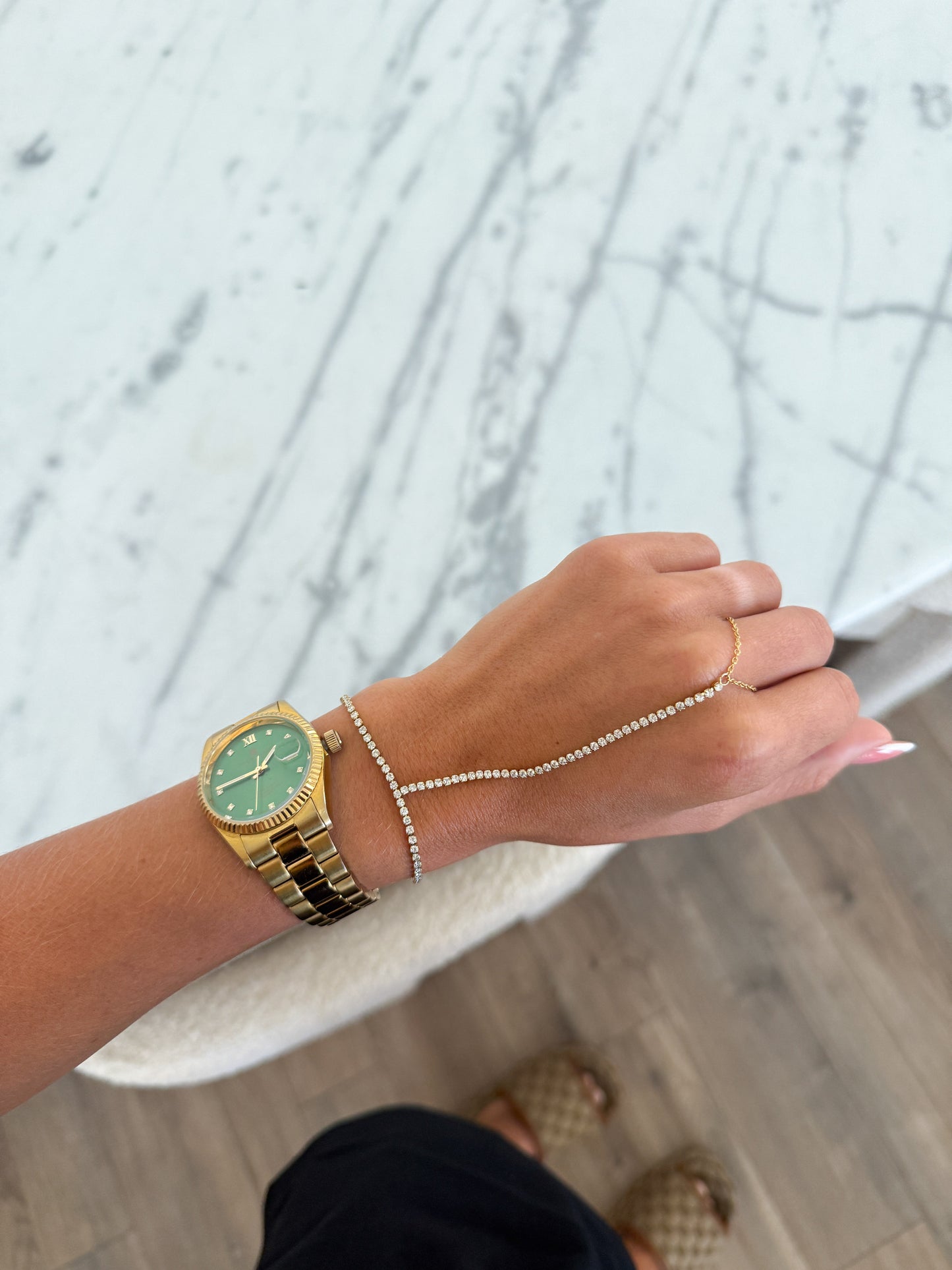 SPARKLE HAND CHAIN