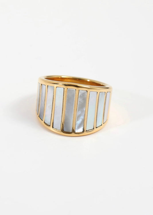 THE LARGE OCEAN RING