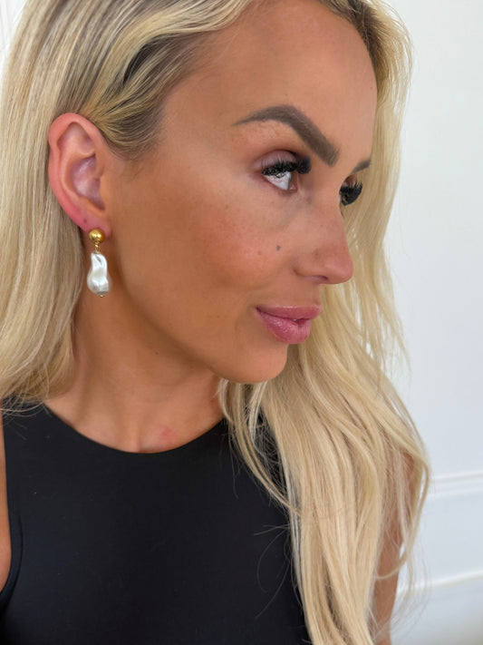 PEARL DROP EARRINGS