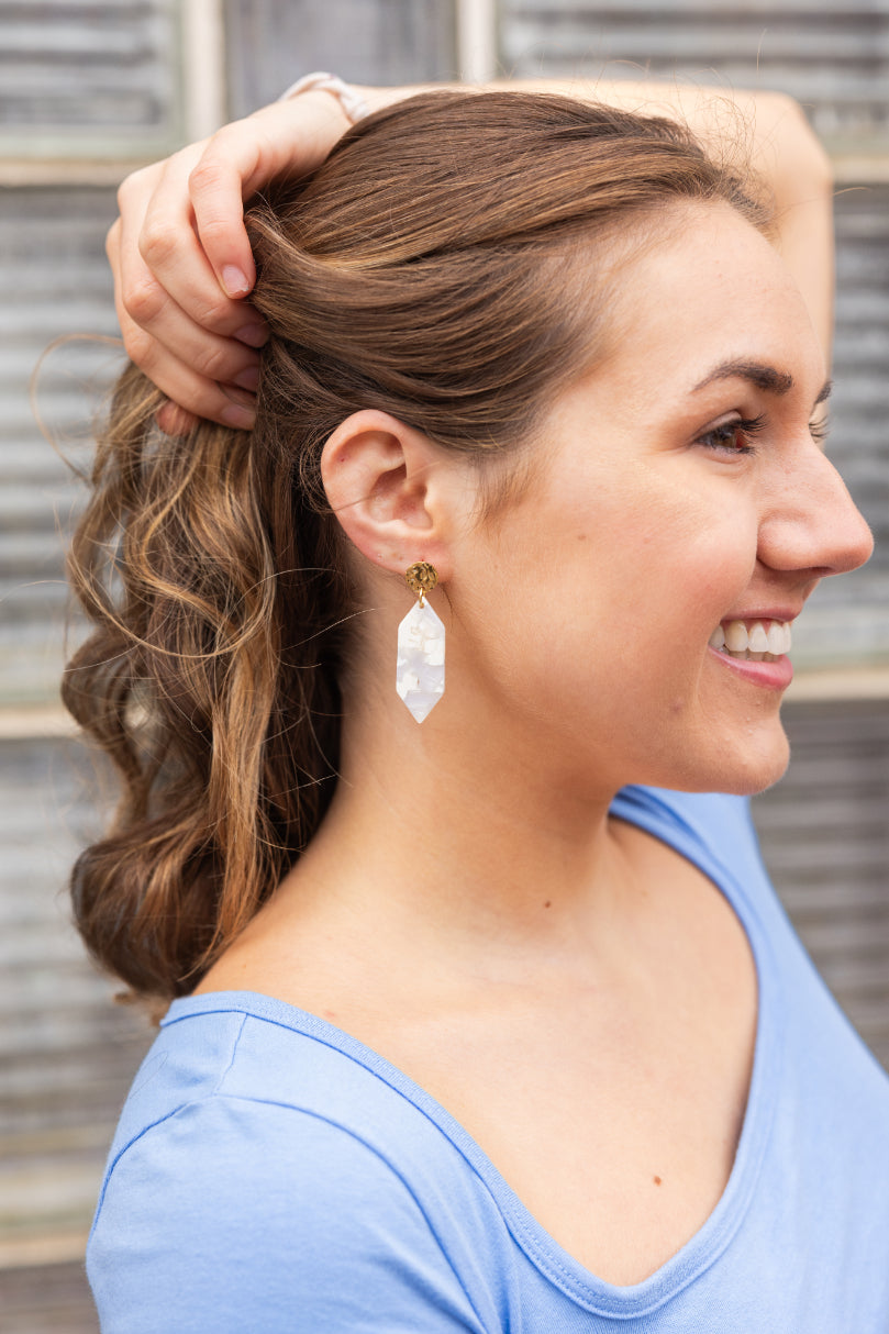 Gemma Earrings - Breezy White