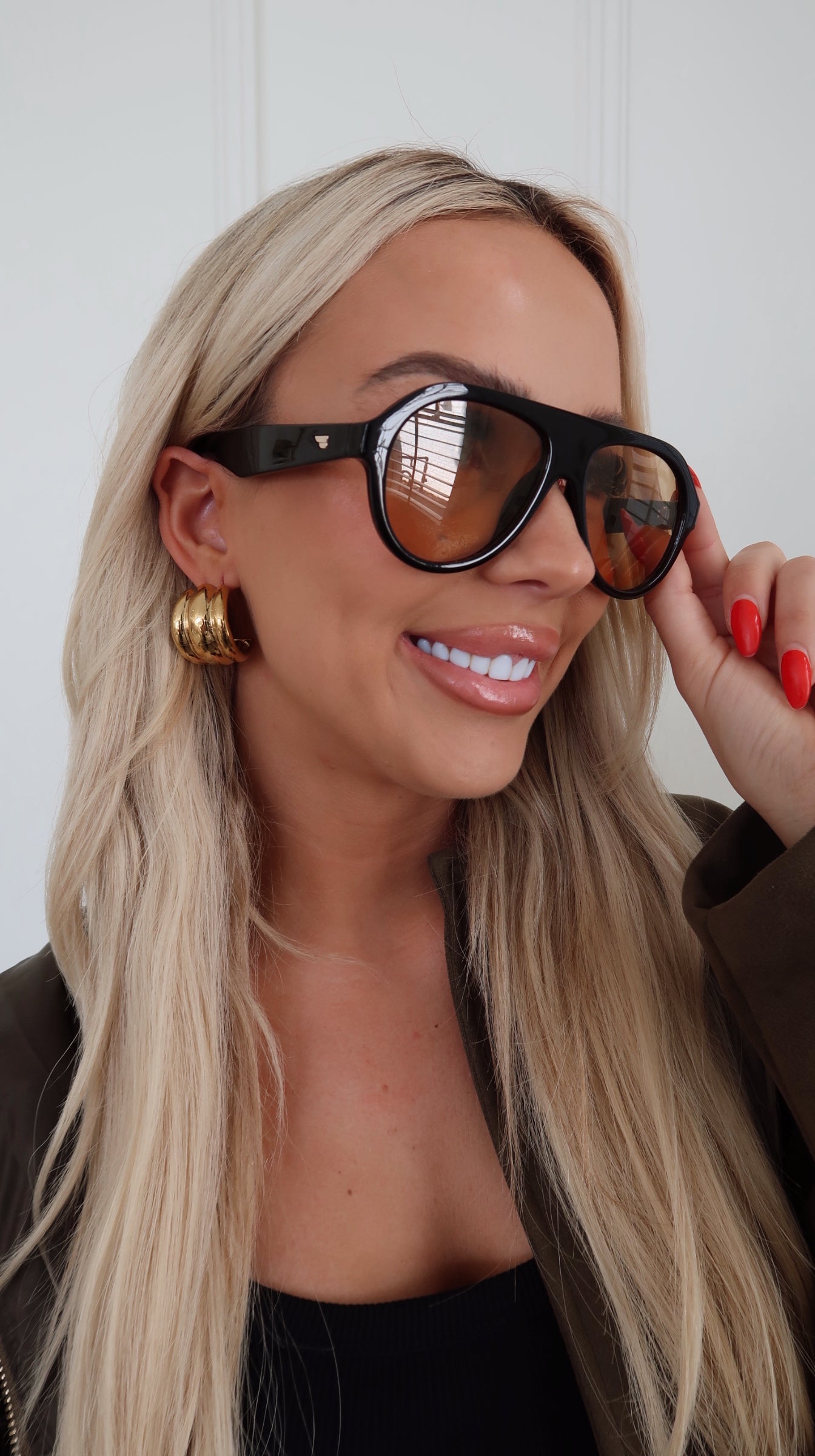 BELLA HOOPS
